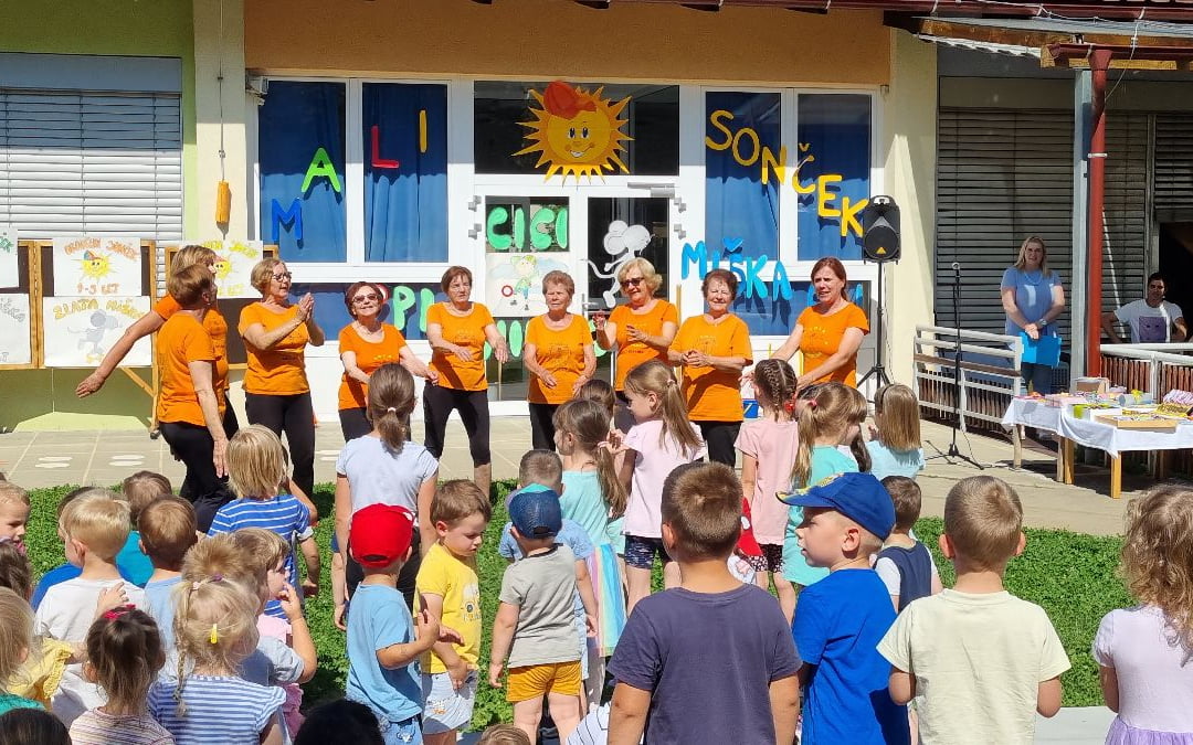 Podelitev medalj Miška Eli v vrtcu Metlika